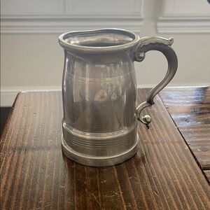 Noli Silver Mug with Classic Design for Dining